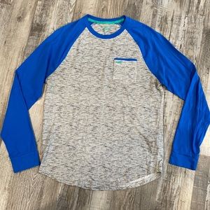 Long sleeve Hollister Shirt!
